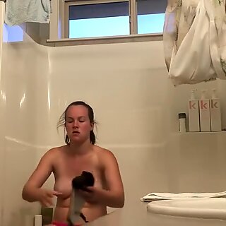 Genç anne amy gerçek casus duşta 4a - futboldan sonra terli oyun